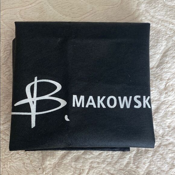 B Makowsky Black Dust Bag - Picture 5 of 5